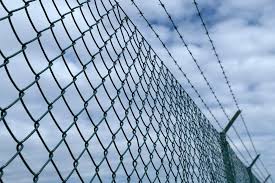 How to install woven wire fence?